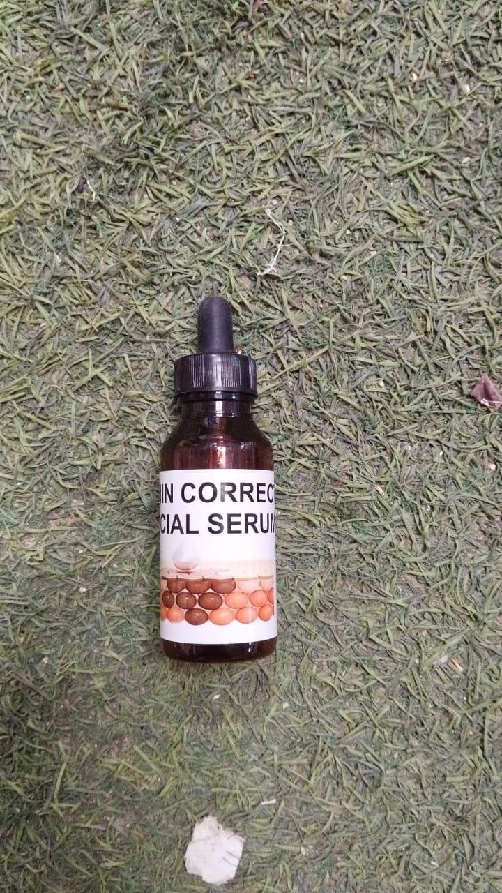 Melanin Correcting Facial Serum bottle